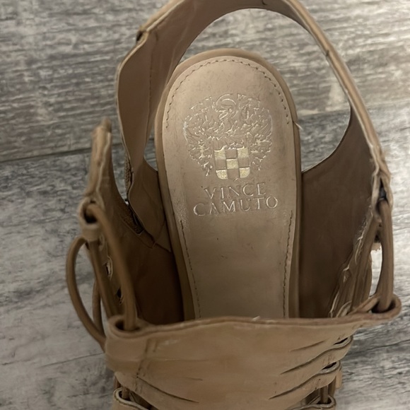 Vince Camuto tan heel worn maybe twice - Picture 2 of 4